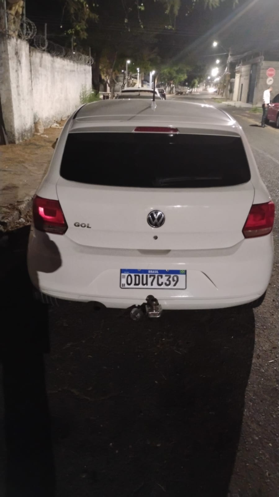 Homem é preso com drogas no assoalho de carro após perseguição em Teresina
