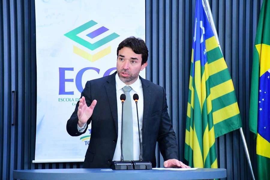 Marden Menezes participa de Encontro Regional de Vereadores em Floriano