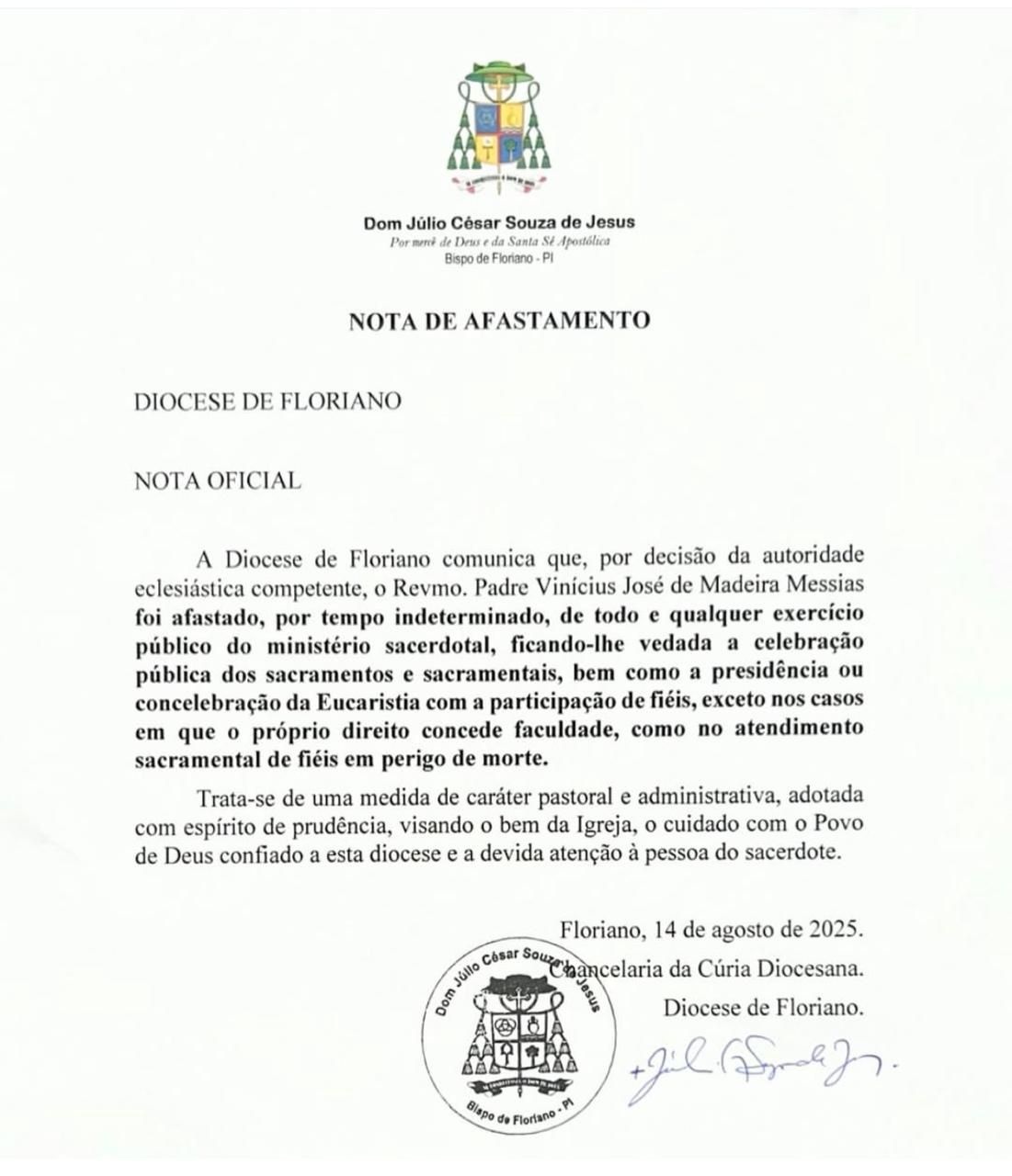 Padre que mantinha relacionamento é afastado no Piauí após vazamento de vídeos