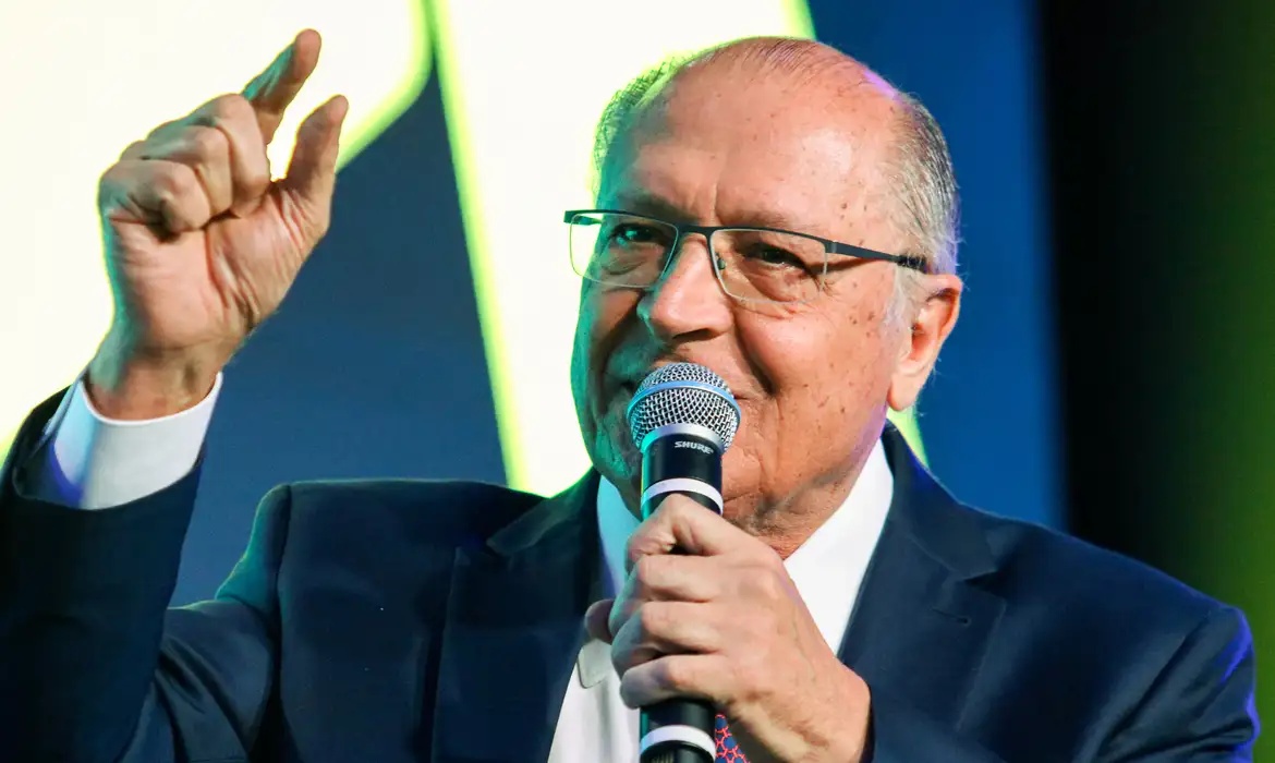Plano de contingência para setores afetados por tarifa dos EUA será divulgado até terça-feira