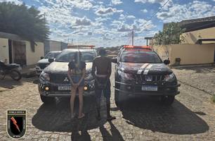Polícia fecha ponto de venda de drogas e prende dois suspeitos em Paulistana (Foto: Divulgação/SSP-PI)