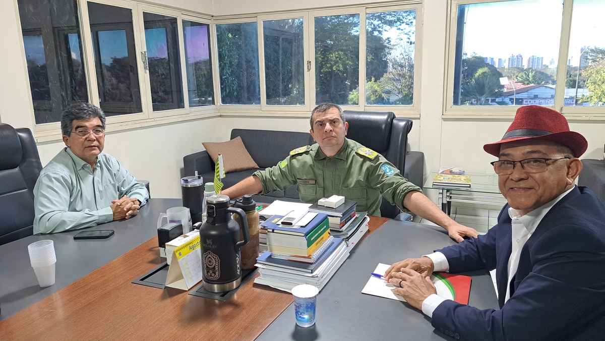 Prefeito Abdoral Melo se reúne com comandante da PM em Teresina