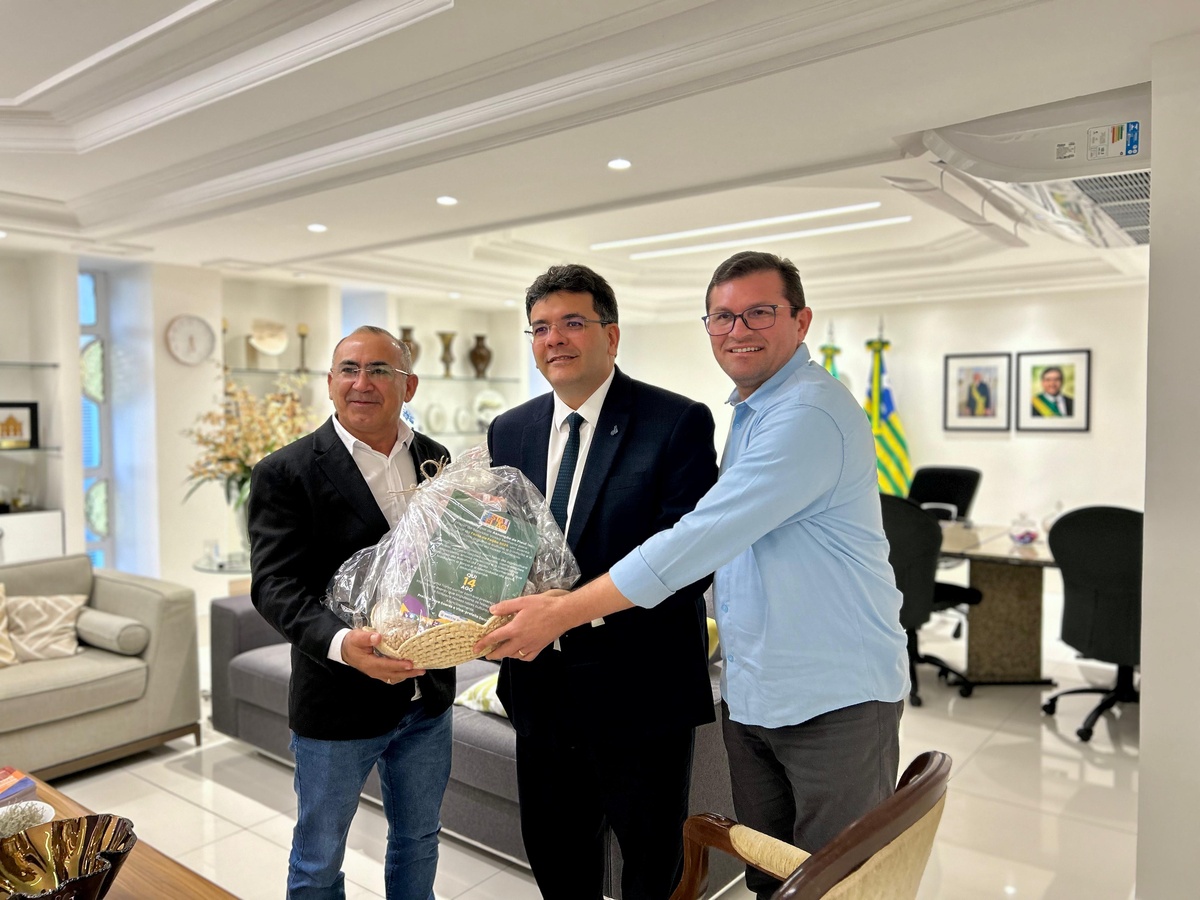 Prefeito Jove Soares anuncia construção de novo estádio para Assunção do Piauí