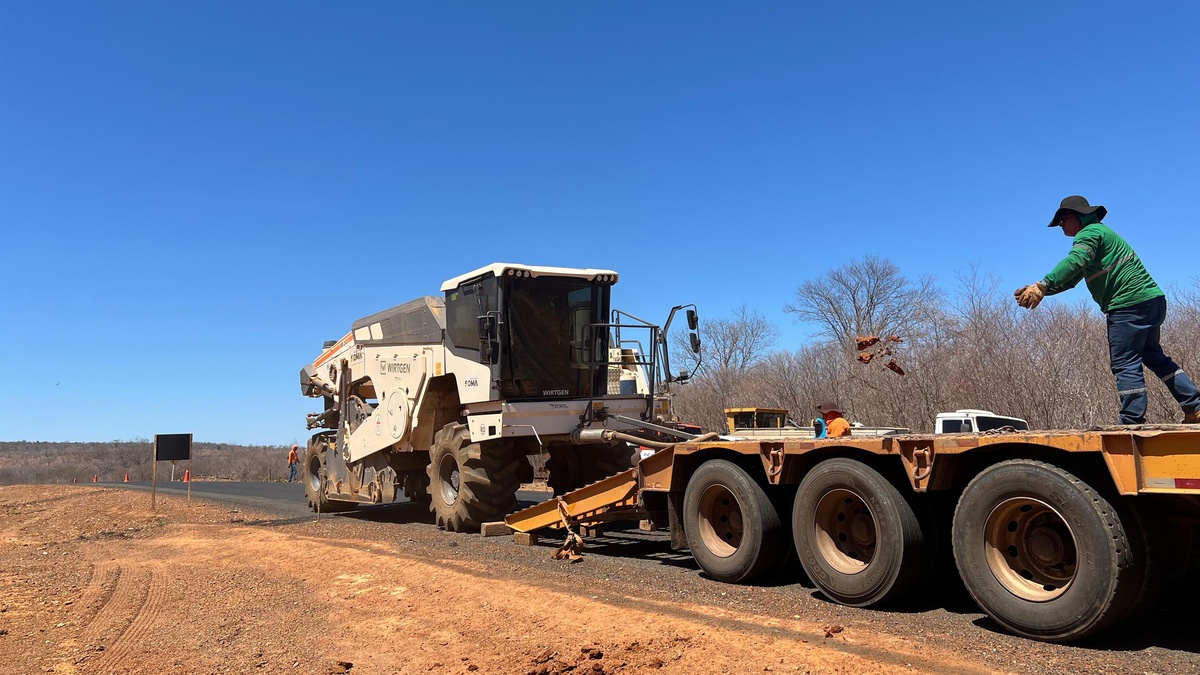 Recuperação da PI-217 avança e promete melhorar mobilidade em São Francisco do Piauí