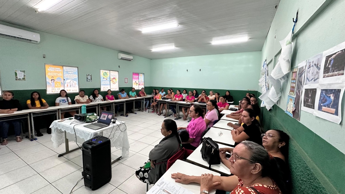 Secretaria de educação de São João do Arraial capacita merendeiras e zeladoras